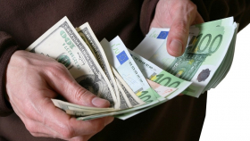 Правительство уточнило порядок продаж валютной выручки для экспортёров